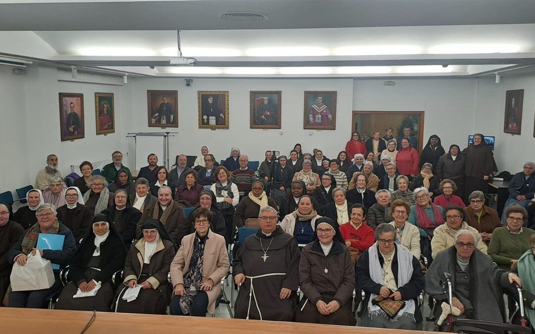 La Vida Consagrada celebra su Jornada en Badajoz con la Eucaristía y testimonios.